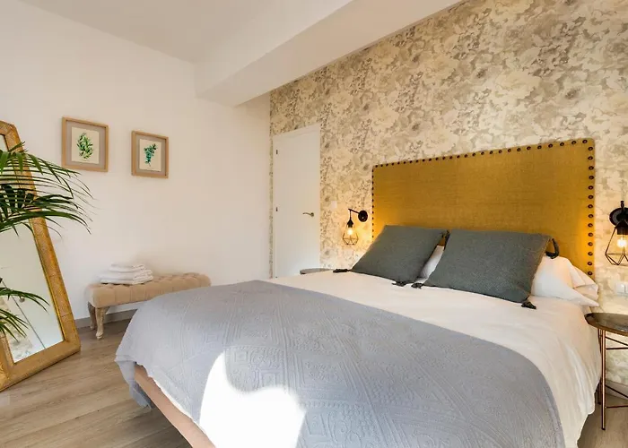 Genteel Home Mano De Hierro